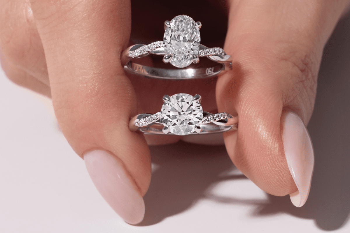 oval cut vs Round Cut